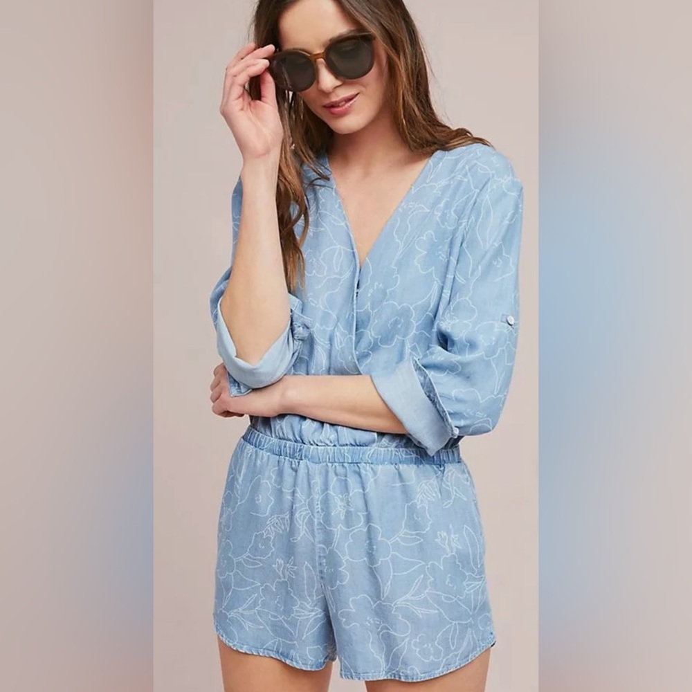 Anthropologie Cloth & Stone Blue Floral Chambray Romper